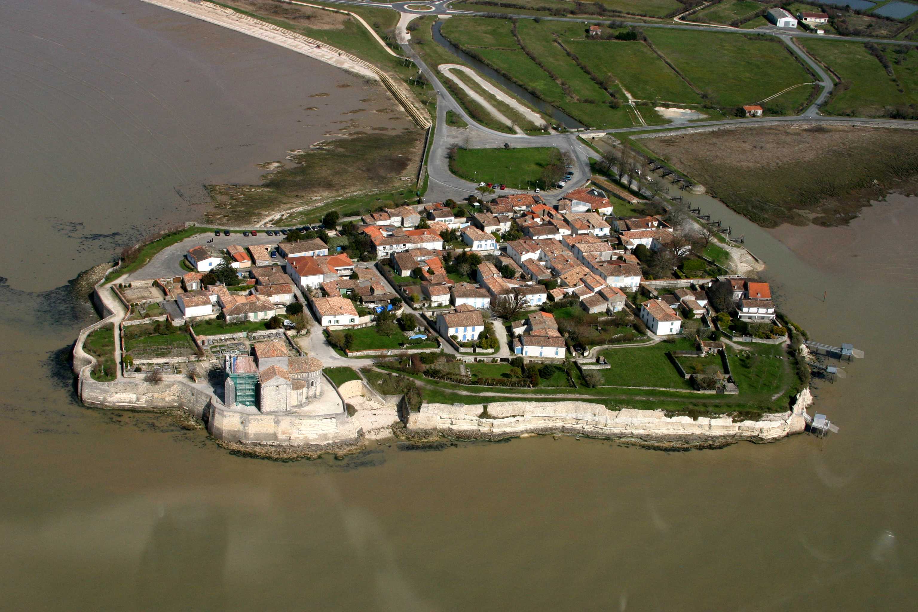 Talmont-sur-Gironde, village classé sur l'estuaire